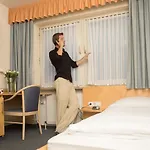 Hotell Altenburgblick 3*
