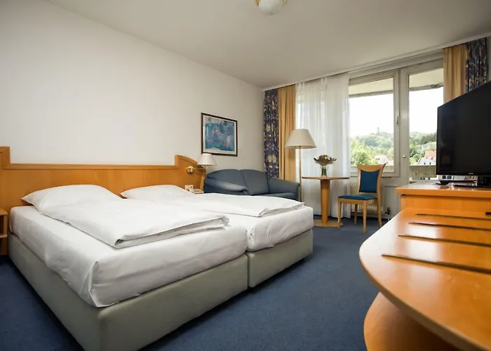 Hotel Altenburgblick 3*