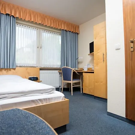 Hotel Altenburgblick 3*