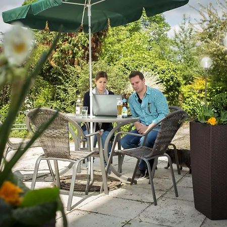 Hotel Altenburgblick 3*